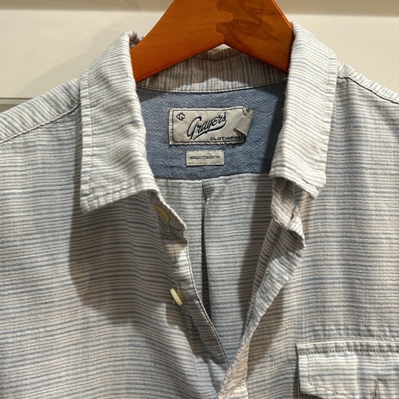 Button up shirt.  Short sleeve.  Very good condition. - Picture 2 of 2